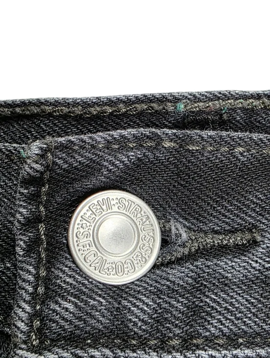 Levi's Washed Black Denim Miniskirt with Frayed Hem - Picture 12 of 16